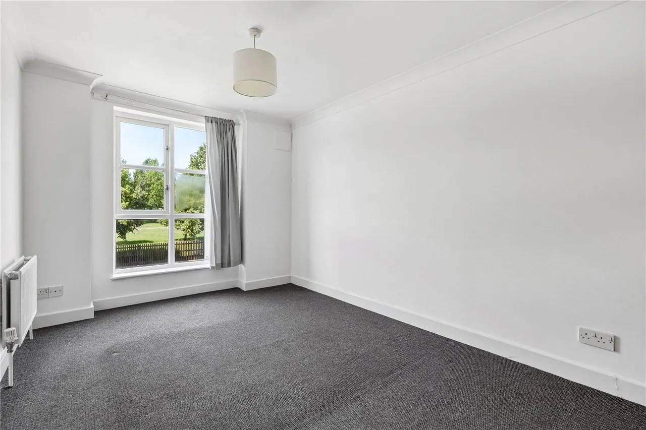 Seven Sisters Road, London, N4, photo 10