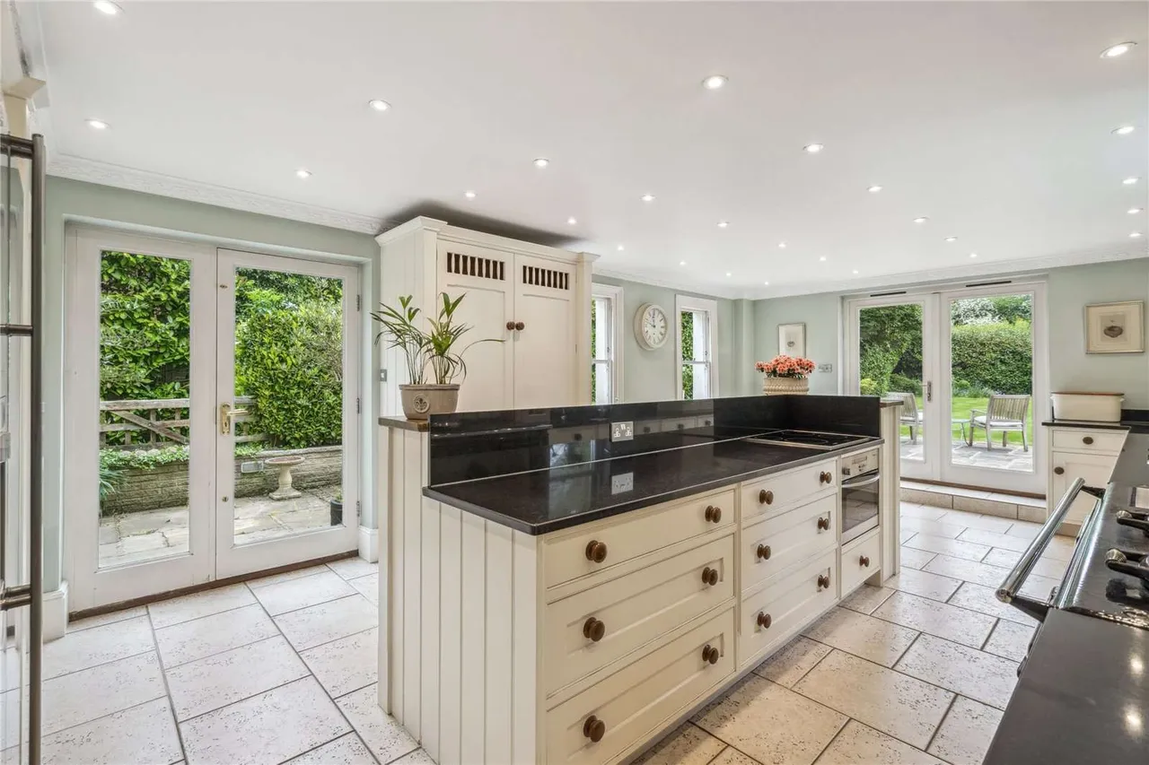 Oxford Street, Lee Common, Great Missenden, Buckinghamshire, HP16 9JP, photo 5