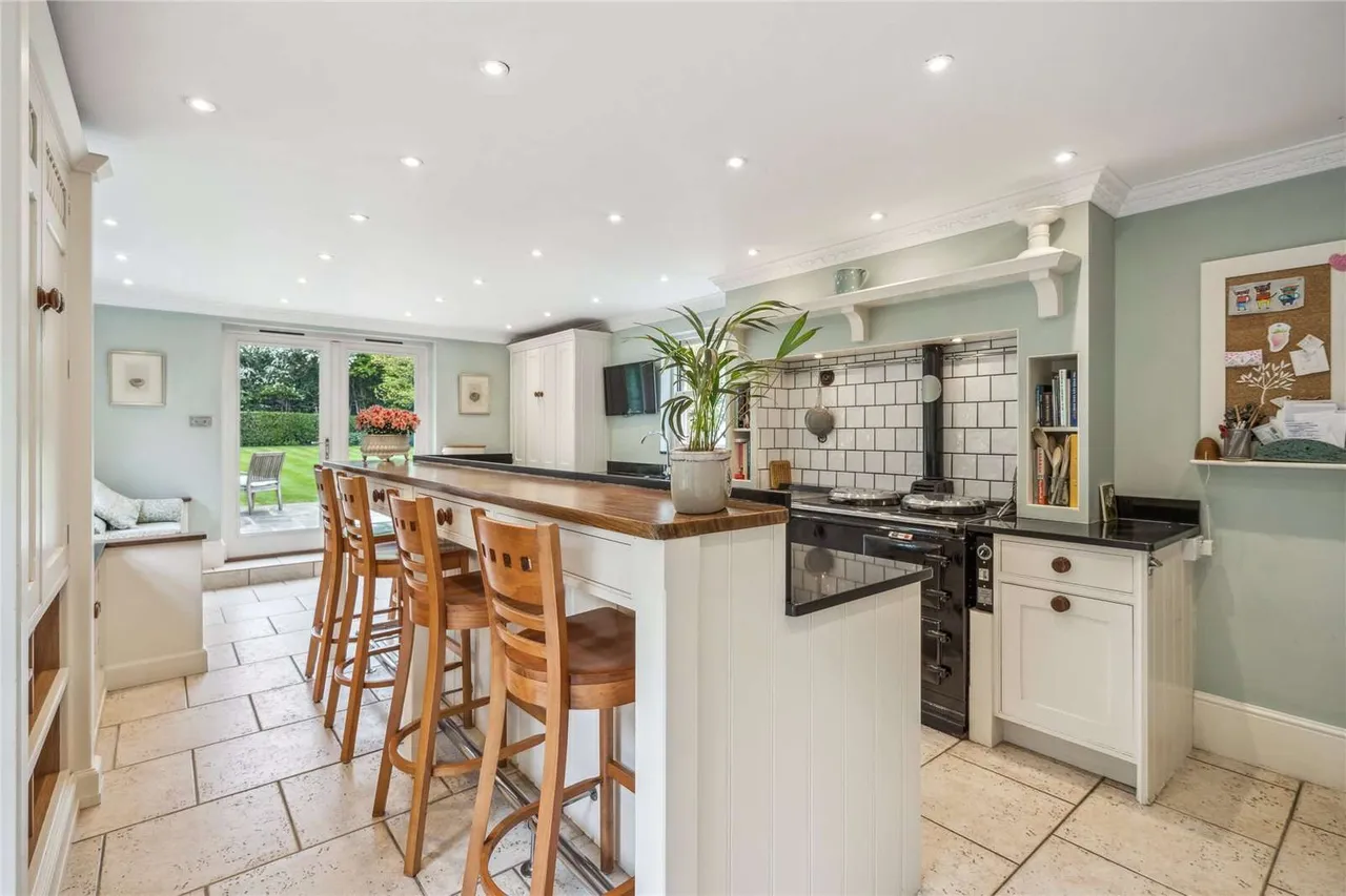 Oxford Street, Lee Common, Great Missenden, Buckinghamshire, HP16 9JP, photo 6