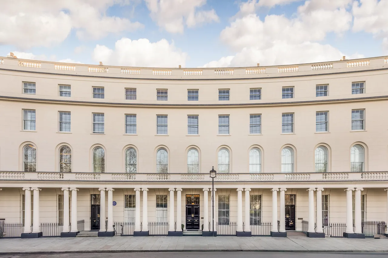 2 bed flat for sale — Park Crescent, Marylebone, London