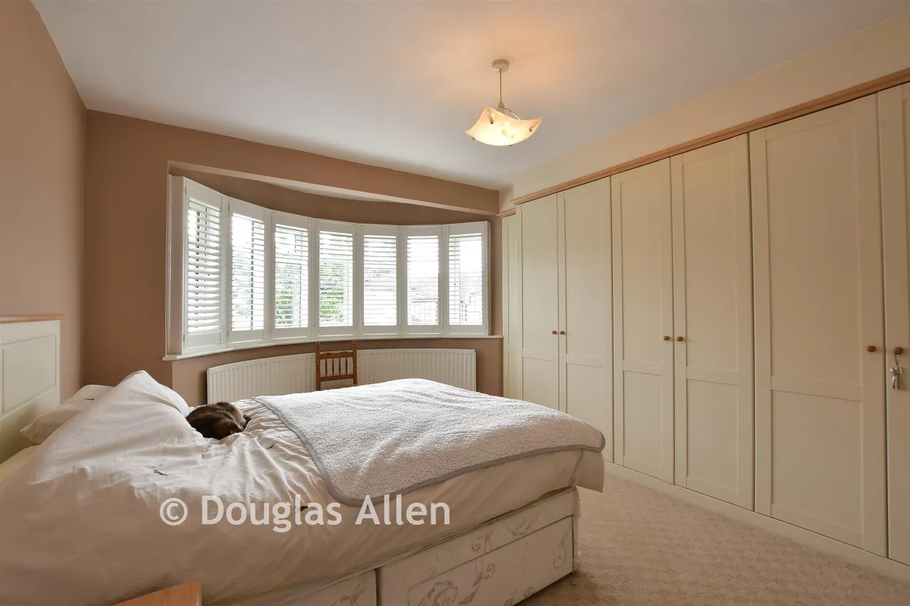 Dacre Gardens, Chigwell, IG7, photo 5