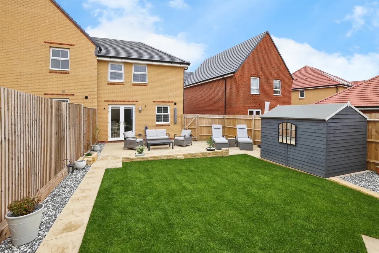 Foxglove Crescent, Shaftesbury, SP7, photo 11
