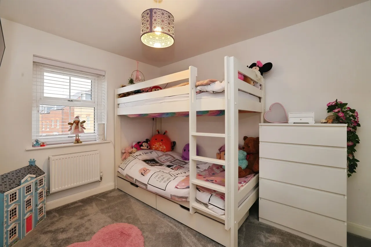Foxglove Crescent, Shaftesbury, SP7, photo 12