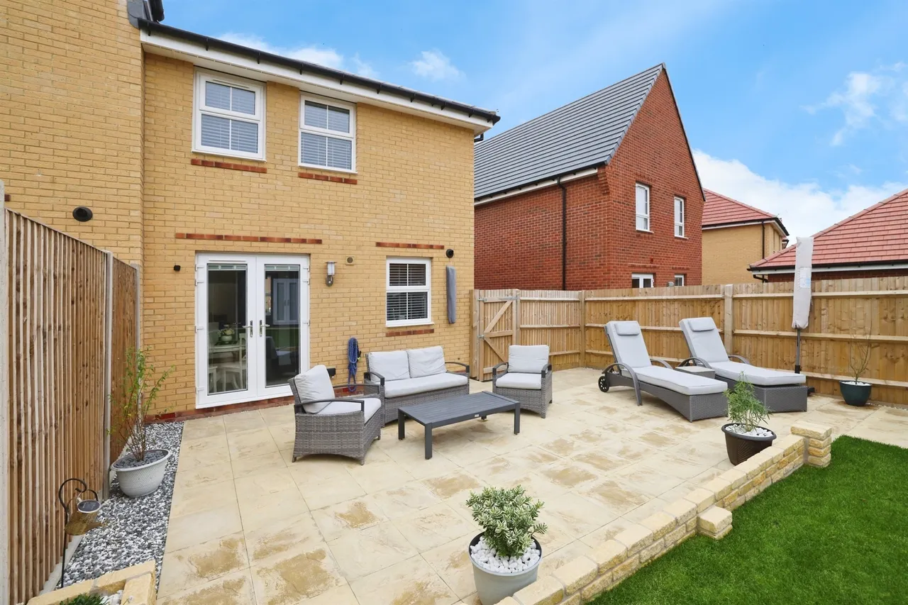 Foxglove Crescent, Shaftesbury, SP7, photo 9
