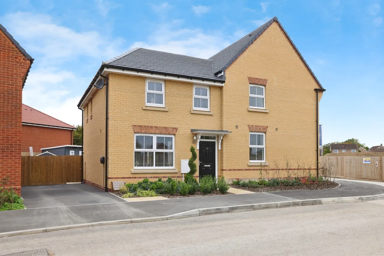 Foxglove Crescent, Shaftesbury, SP7, photo 2