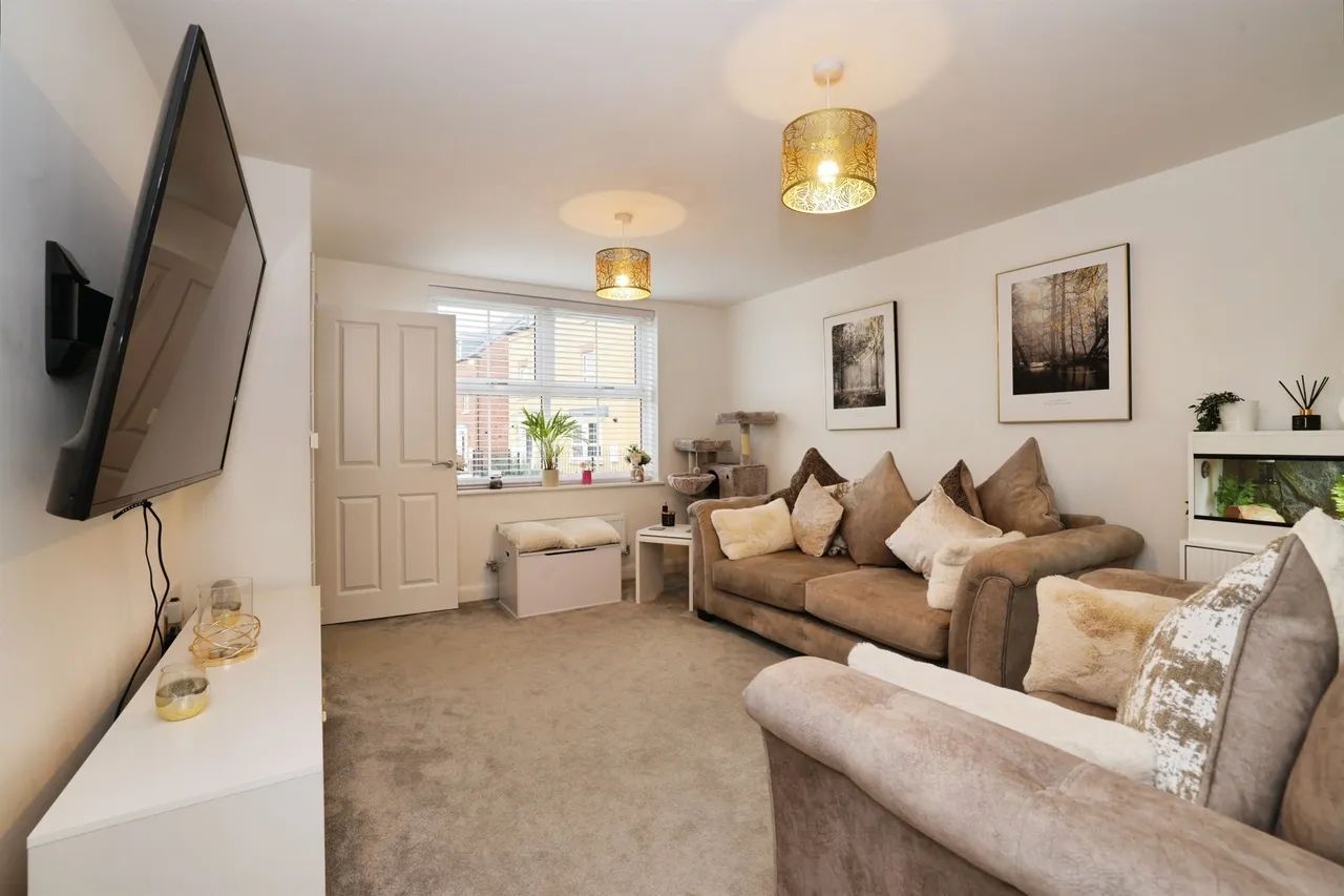 Foxglove Crescent, Shaftesbury, SP7, photo 4
