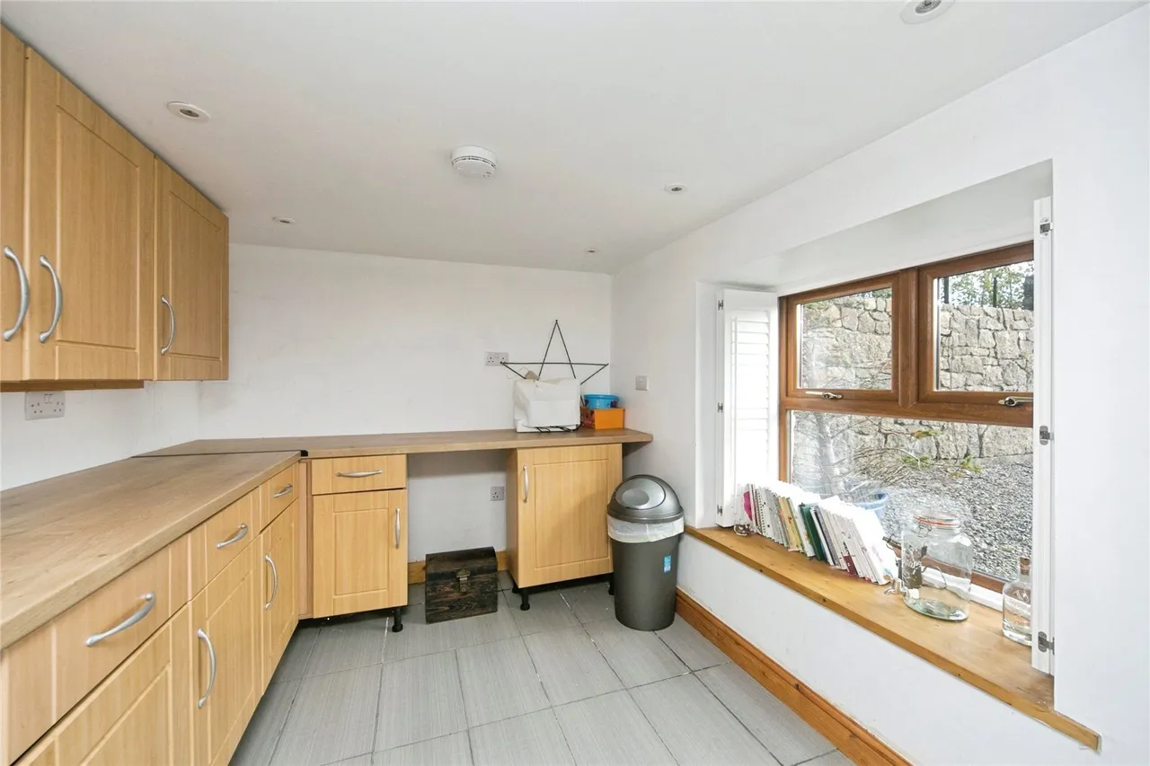 Cefniwrch, Llangefni, LL77, photo 33