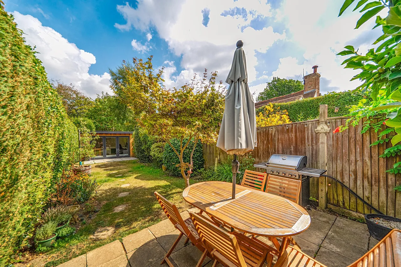 Littlehaven Lane, Horsham, RH12, photo 3