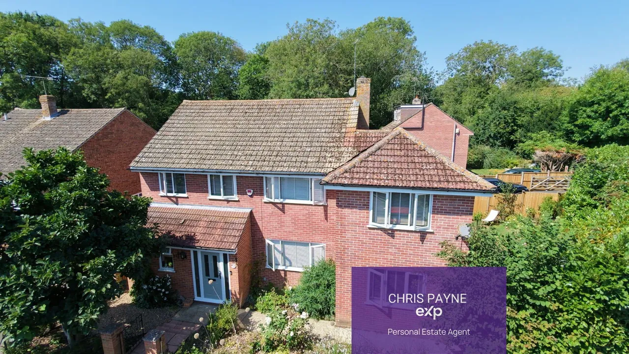 4 bed house for sale, Grange Crescent, St Michael's