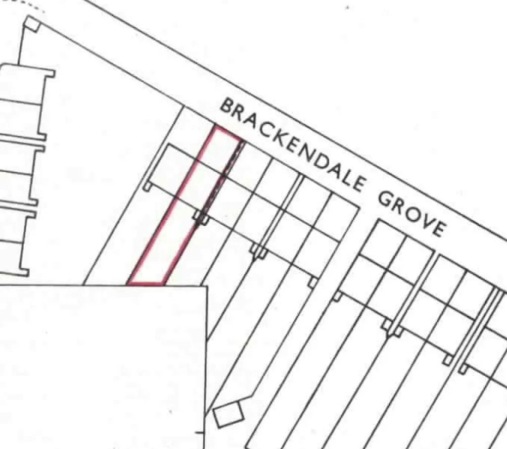 Brackendale Grove, Luton LU3 2LT, photo 17