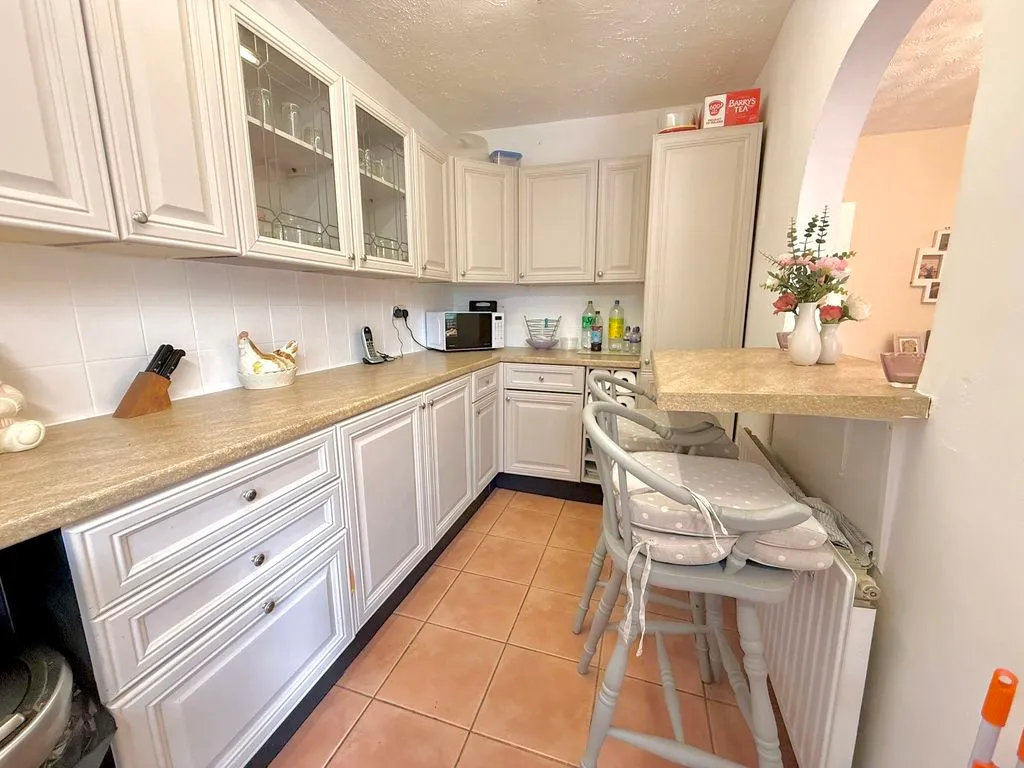 Brackendale Grove, Luton LU3 2LT, photo 6