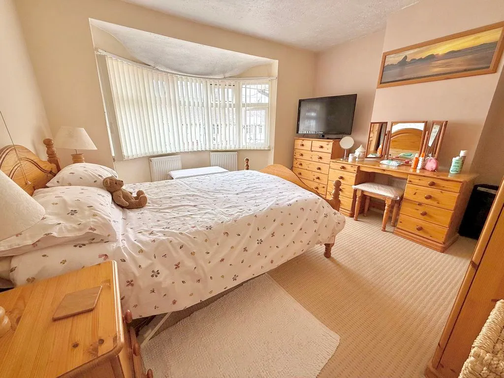 Brackendale Grove, Luton LU3 2LT, photo 8