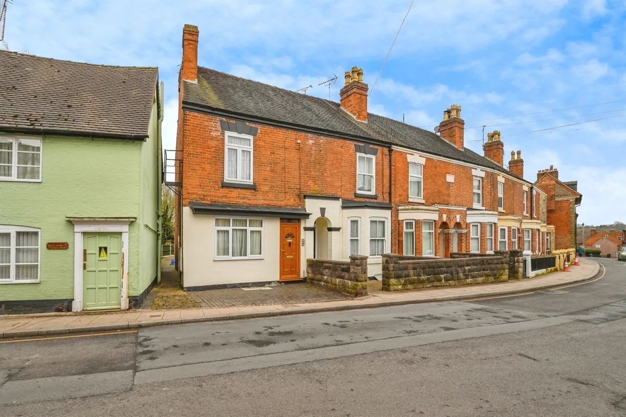 1 bed flat for sale — Carter Street, Uttoxeter