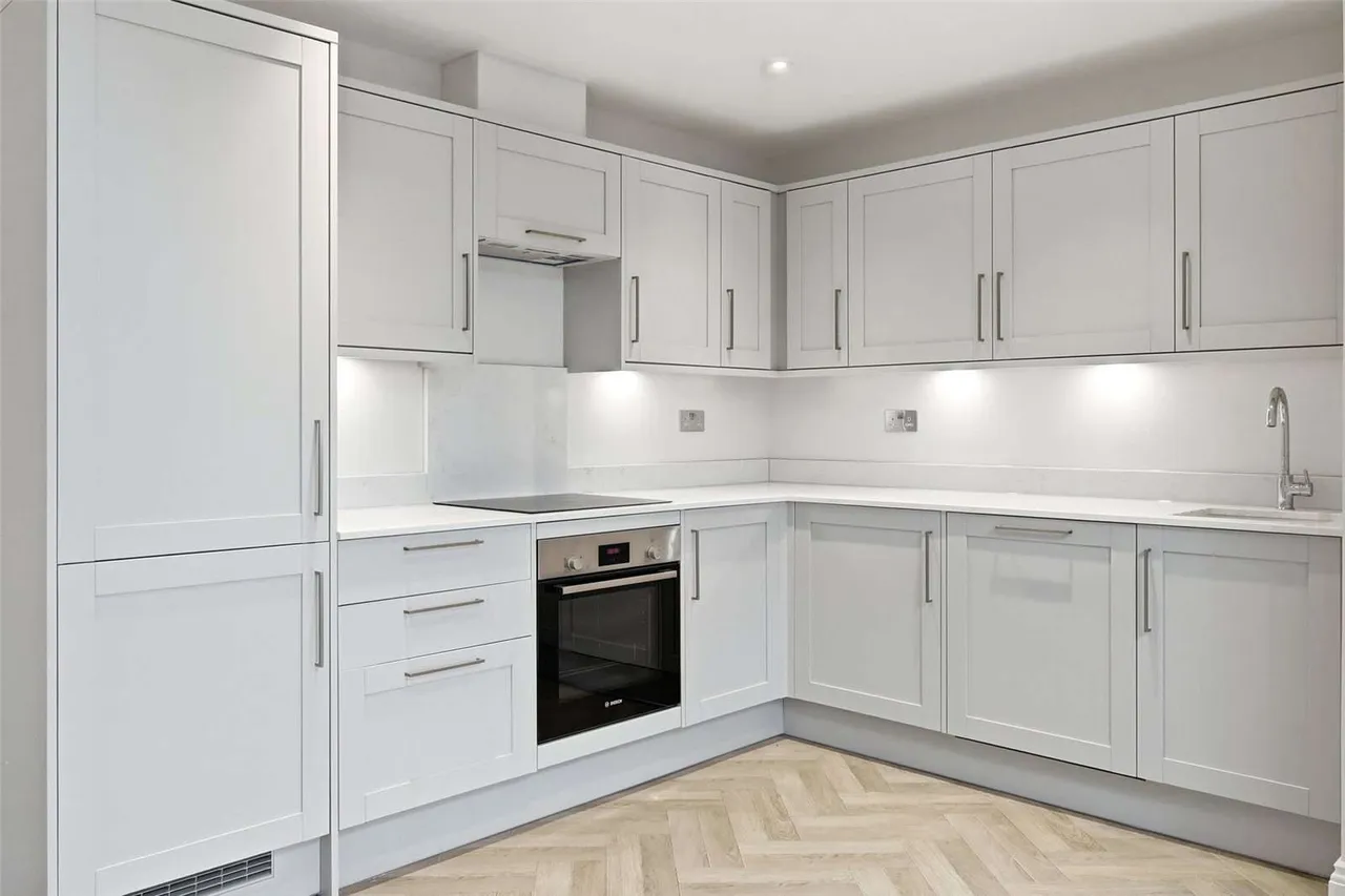 Waterloo Chambers Apartments, Waterloo Lane, Chelmsford, Essex, CM1 1BD, photo 3
