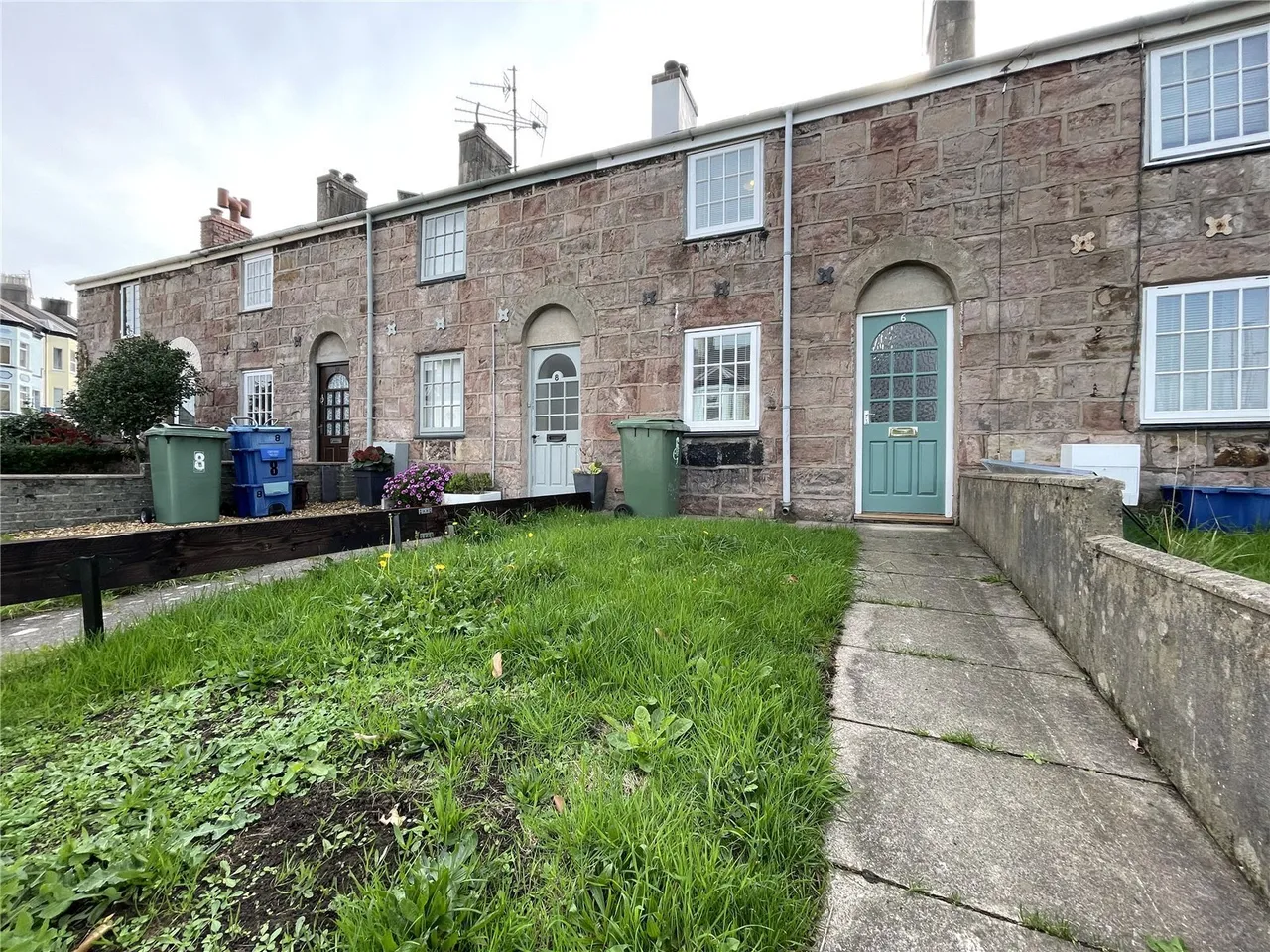 2 bed house to rent, Holywell Terrace, Caernarfon