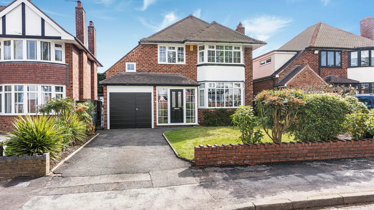 4 bed house for sale — Birmingham Road, Sutton Coldfield, Sutton Coldfield, B72 1ED