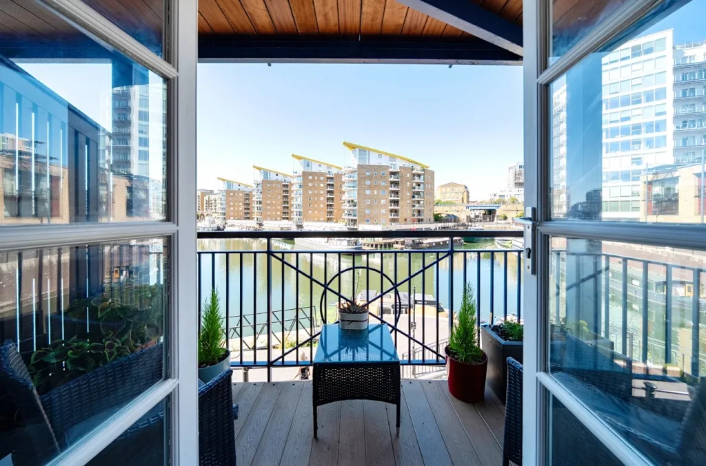 3 bed flat for sale, Victory Place, Limehouse, E14