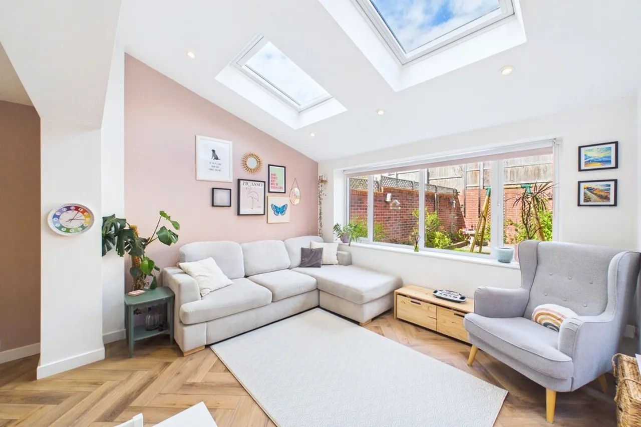 Boneham Road, Whitnash, Leamington Spa, photo 5