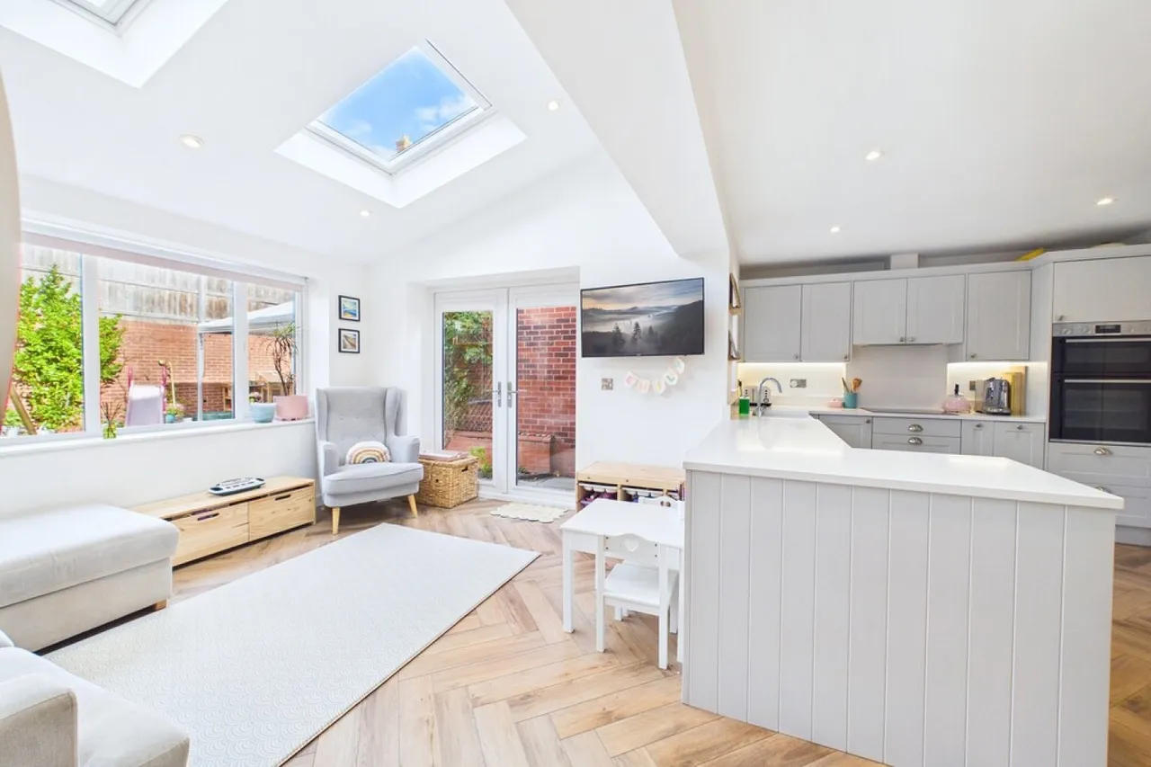 Boneham Road, Whitnash, Leamington Spa, photo 3