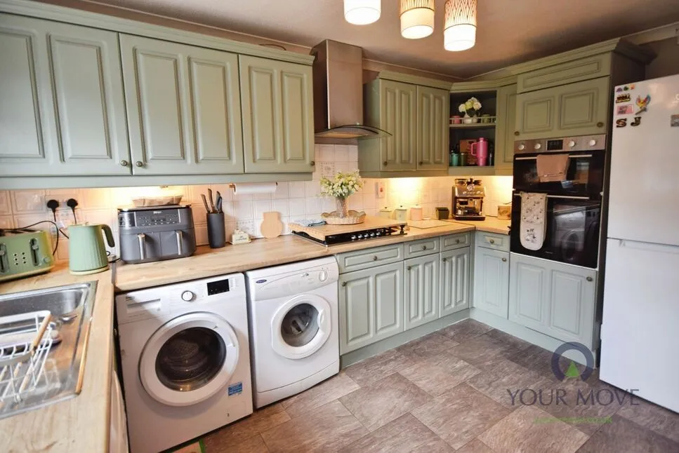 Chartwell Road, Kirkby-in-Ashfield, NG17, photo 14