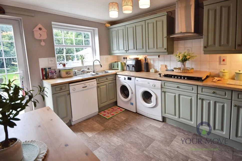 Chartwell Road, Kirkby-in-Ashfield, NG17, photo 2