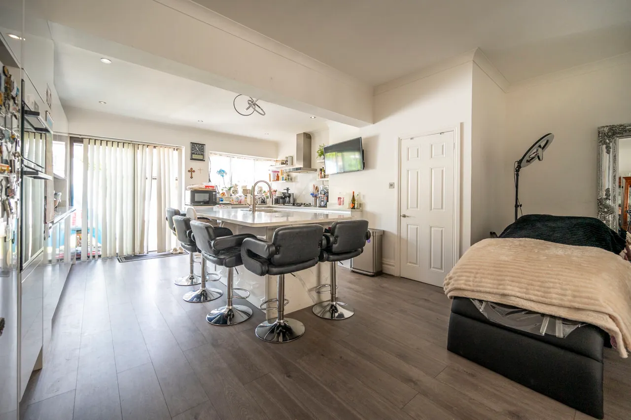 96 James Lane, London, photo 10