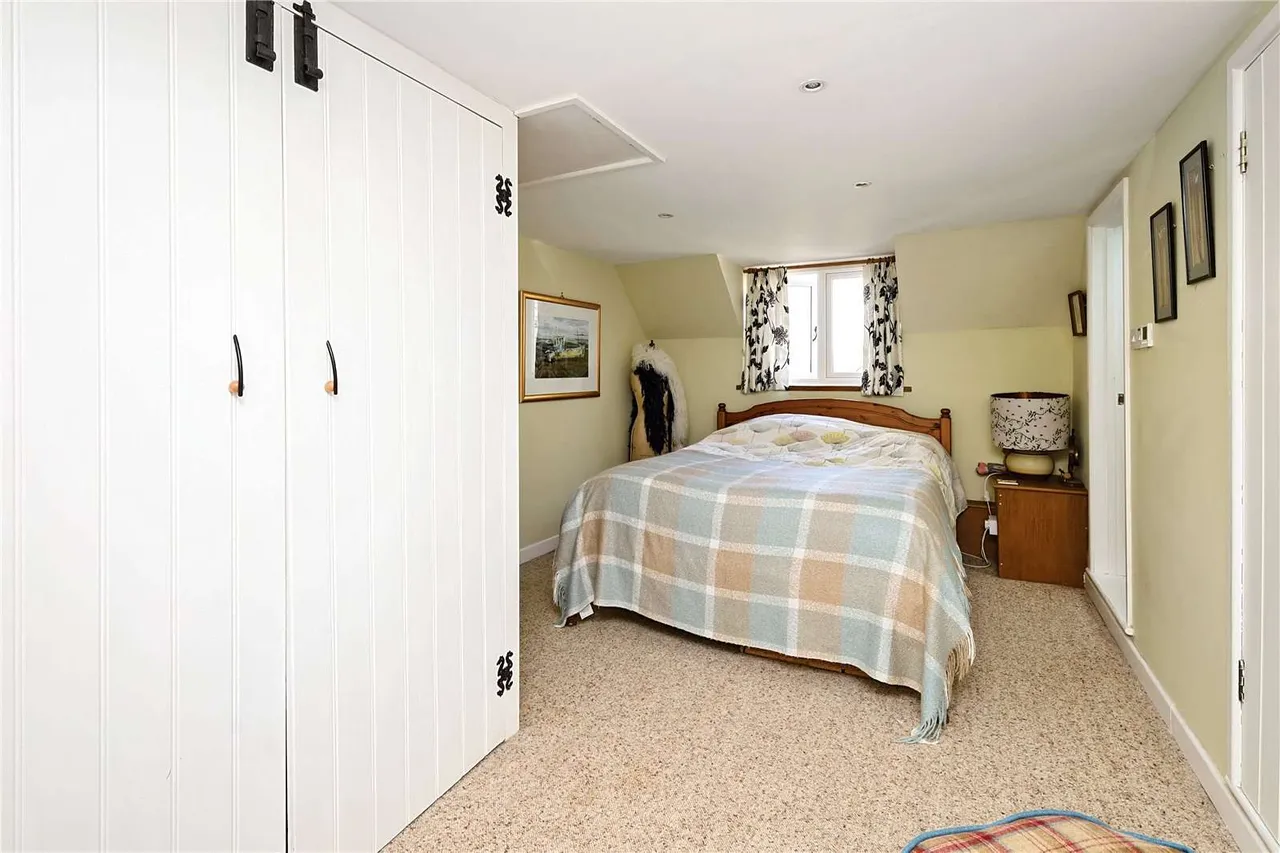 Hale Hill, West Burton, Pulborough, West Sussex, RH20 1HE, photo 10