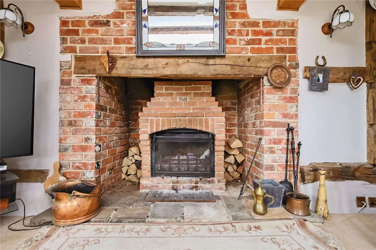 Hale Hill, West Burton, Pulborough, West Sussex, RH20 1HE, photo 5
