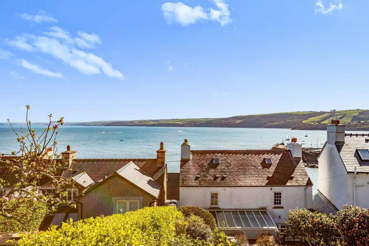 Marine Terrace, New Quay, SA45, photo 28