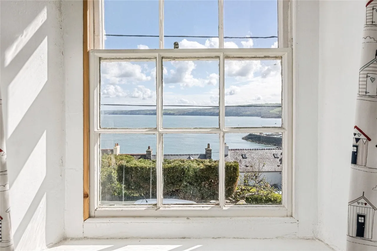Marine Terrace, New Quay, SA45, photo 20