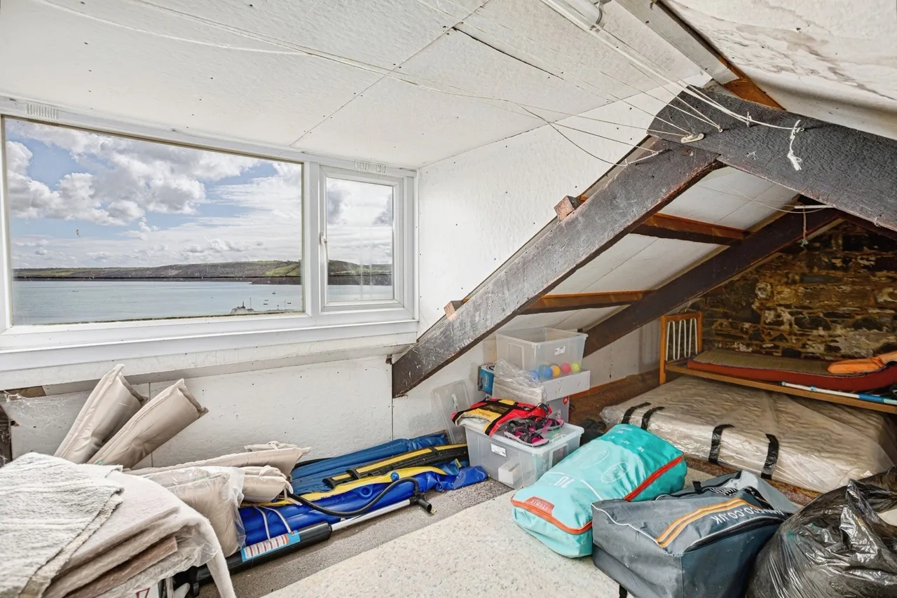 Marine Terrace, New Quay, SA45, photo 18