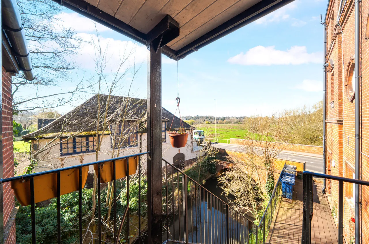 Bridge Road, Godalming, GU7, photo 13