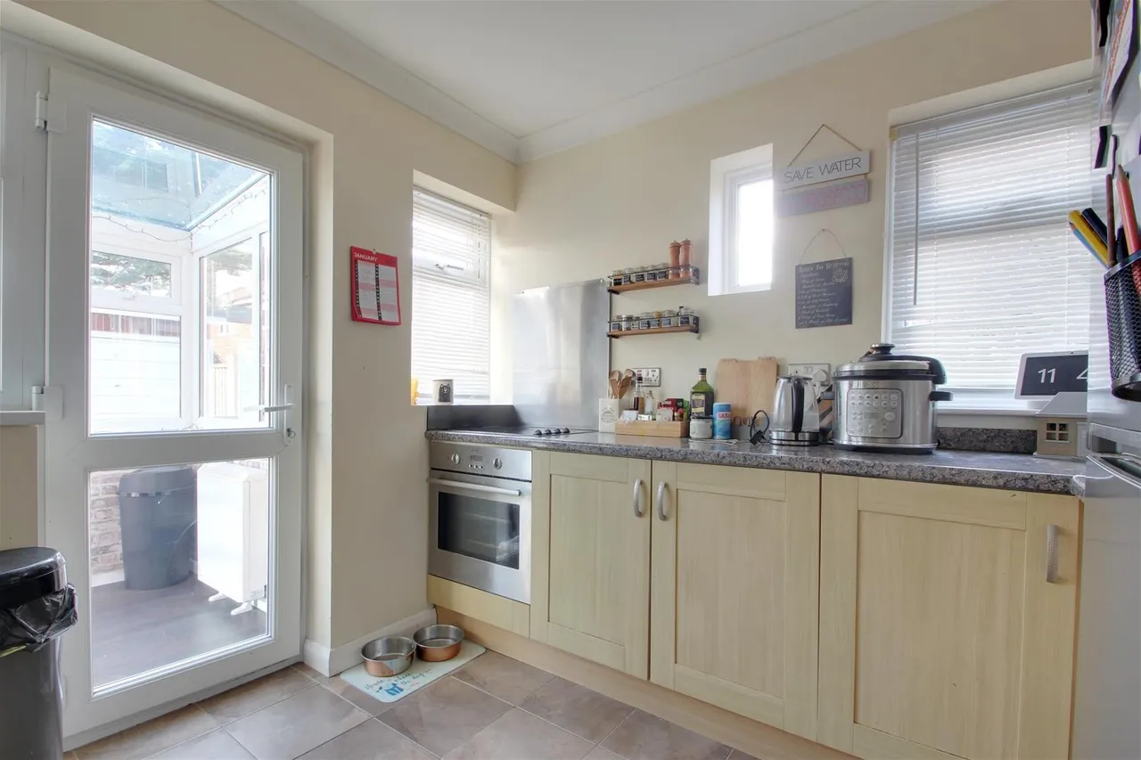 Gaisford Road, Worthing, photo 9