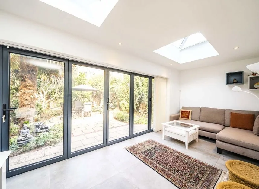 Burnaby Gardens, Chiswick, W4, photo 2