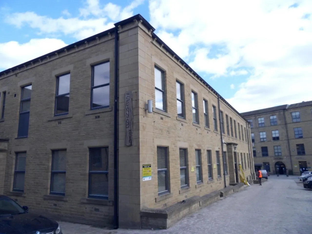 1 bed flat to rent, Upper Blakeridge Lane, Batley, WF17