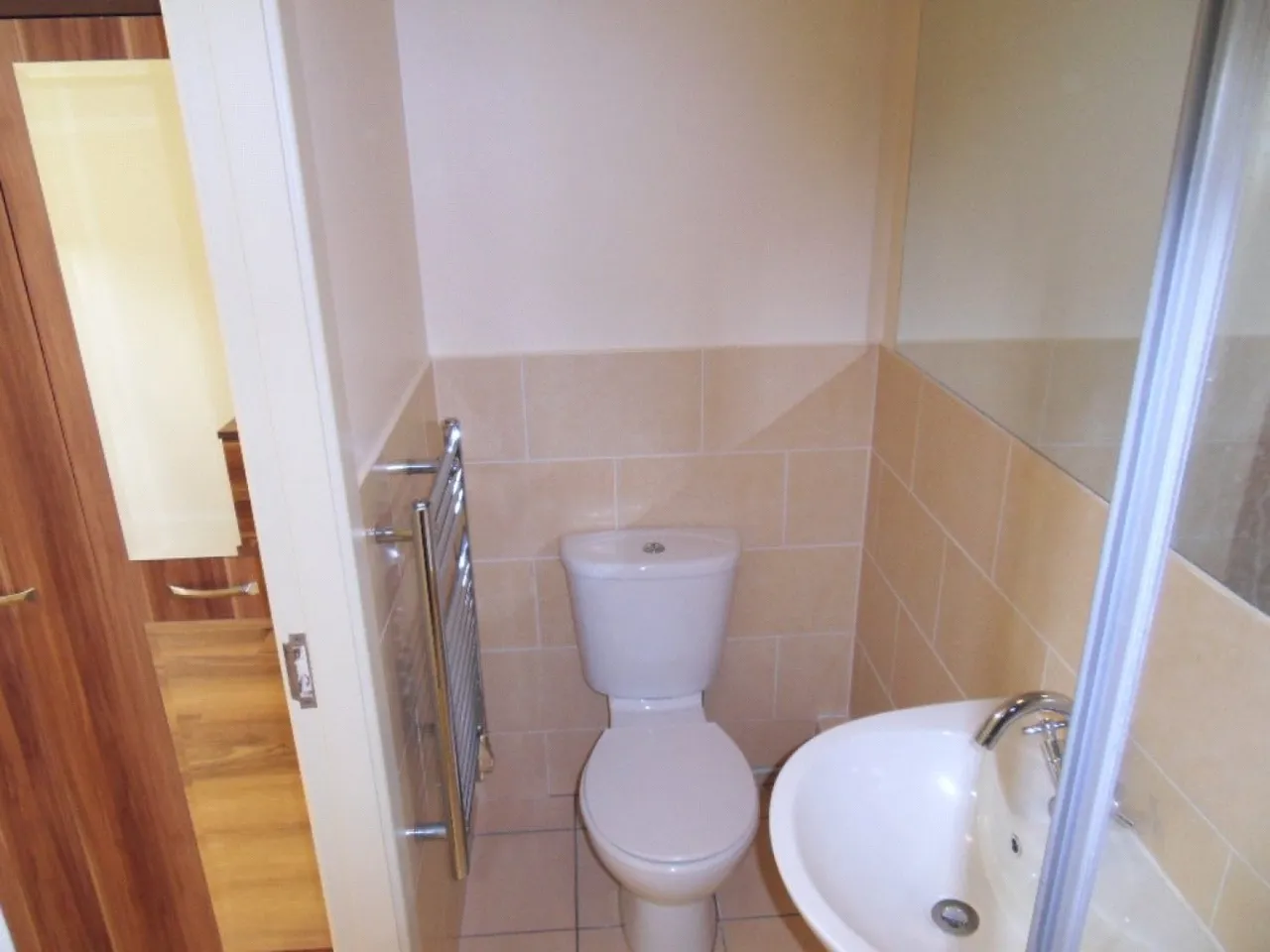 Upper Blakeridge Lane, Batley, WF17, photo 5