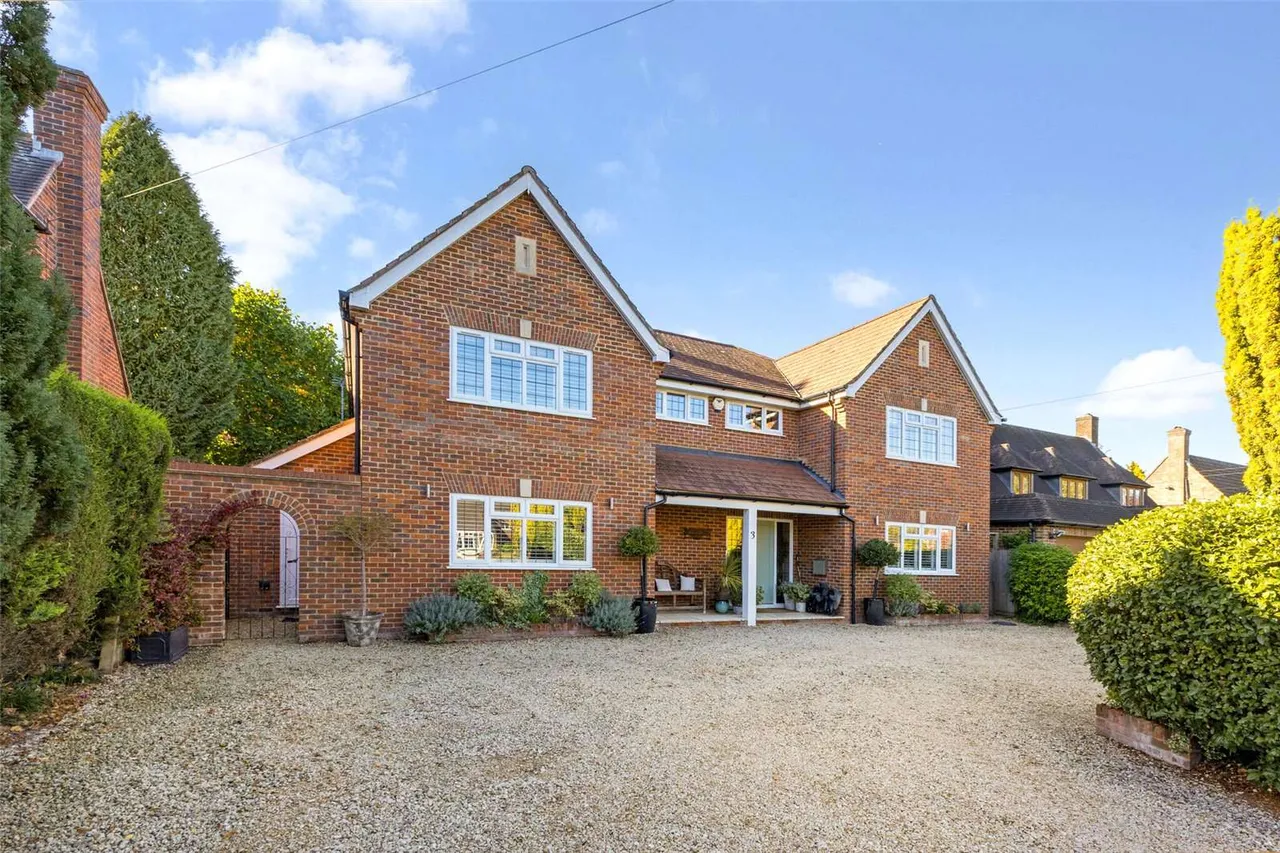 5 bed house for sale — Walkwood Rise, Beaconsfield, Buckinghamshire, HP9 1TX