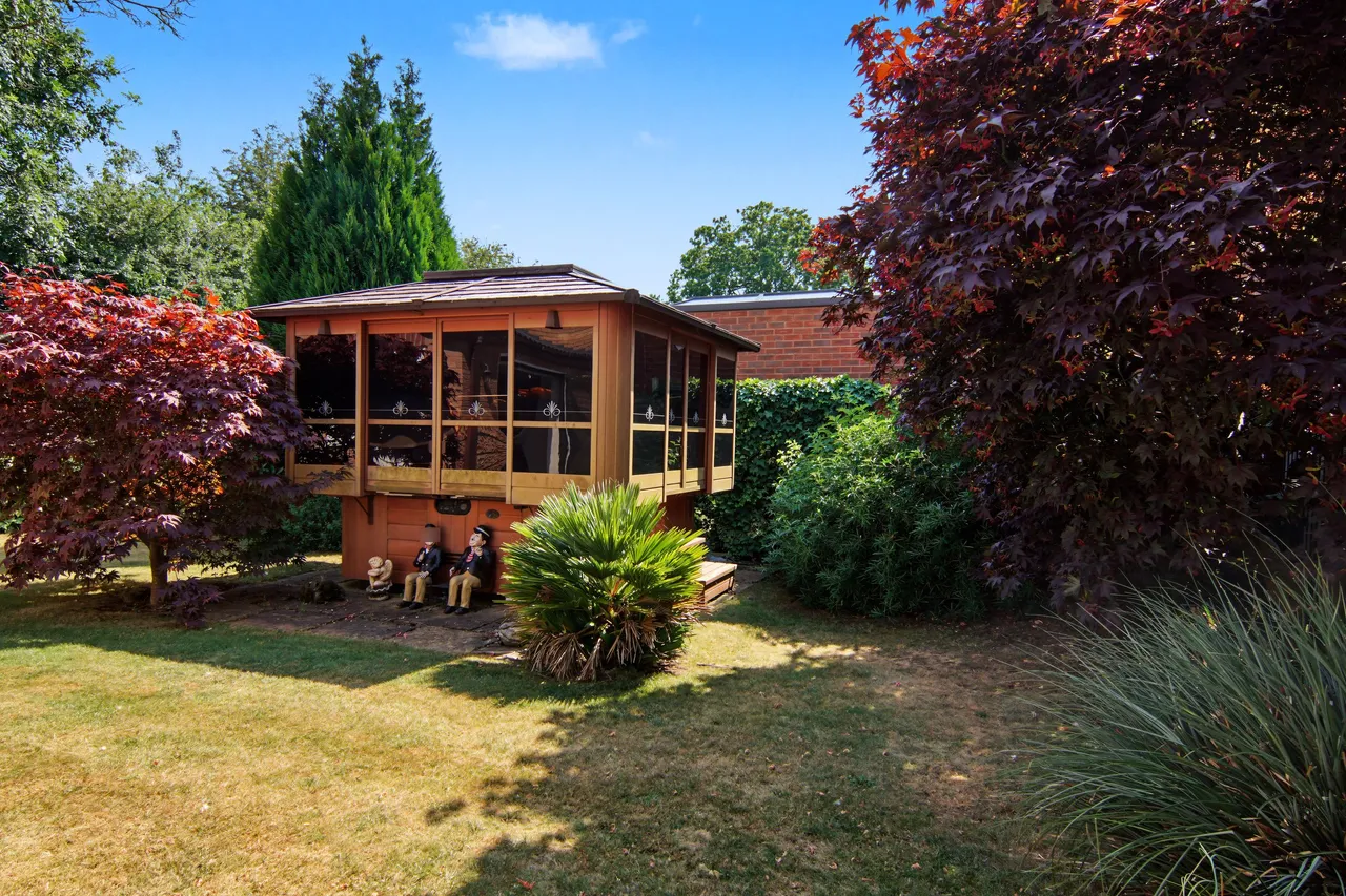 Greenfield Avenue, Balsall Common, CV7, photo 33