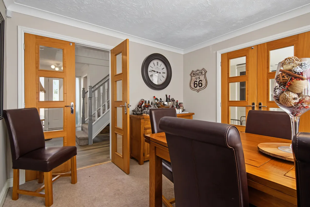 Greenfield Avenue, Balsall Common, CV7, photo 7