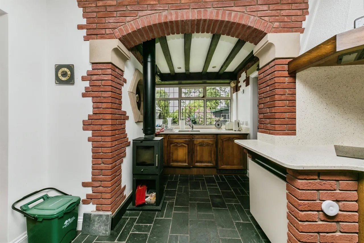 Holly Road, Uttoxeter, ST14, photo 7