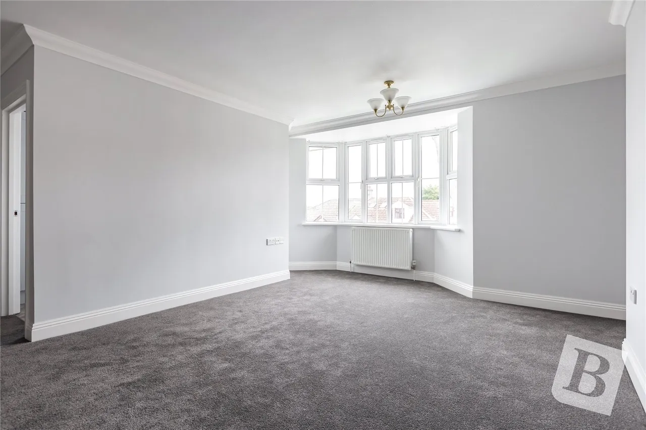 The Avenue, Hornchurch, RM12, photo 8