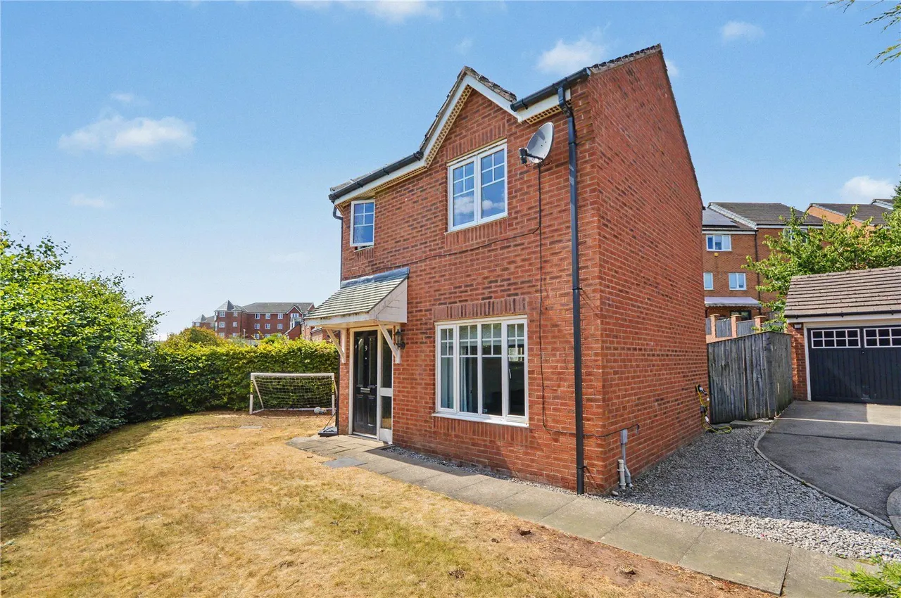 3 bed house for sale, Waggon Road, Leeds, LS10