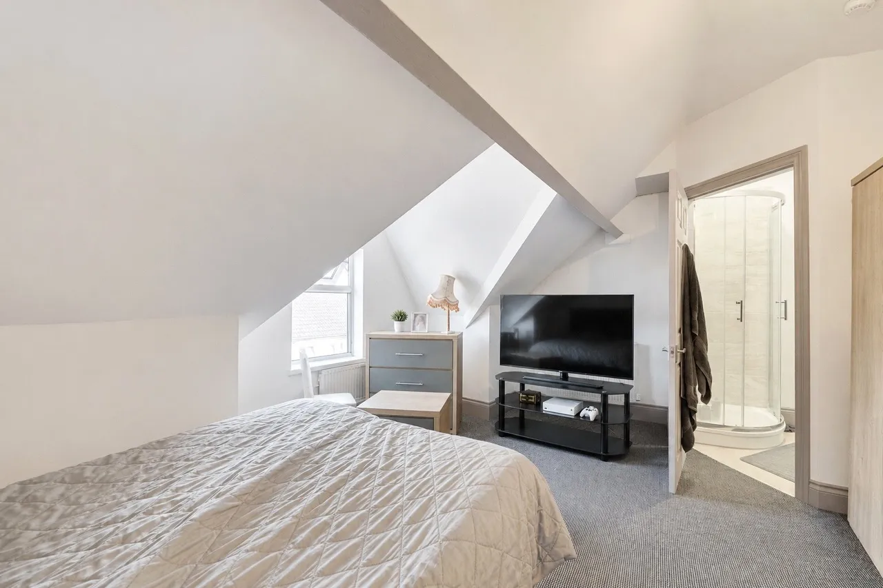 Hexthorpe Road, Doncaster, South Yorkshire, DN4, photo 4