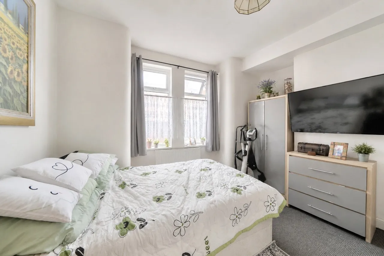 Hexthorpe Road, Doncaster, South Yorkshire, DN4, photo 3