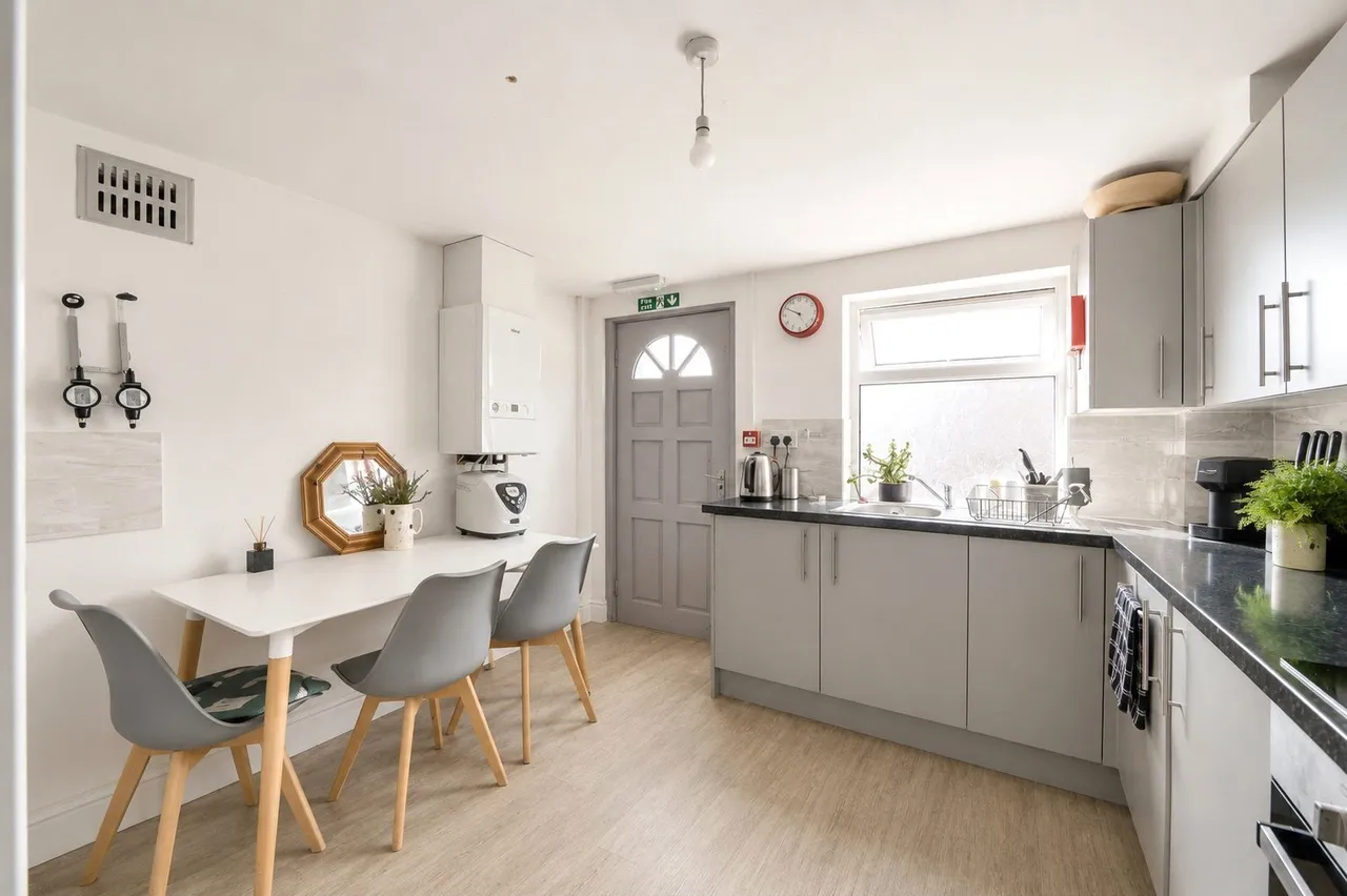 Hexthorpe Road, Doncaster, South Yorkshire, DN4, photo 6