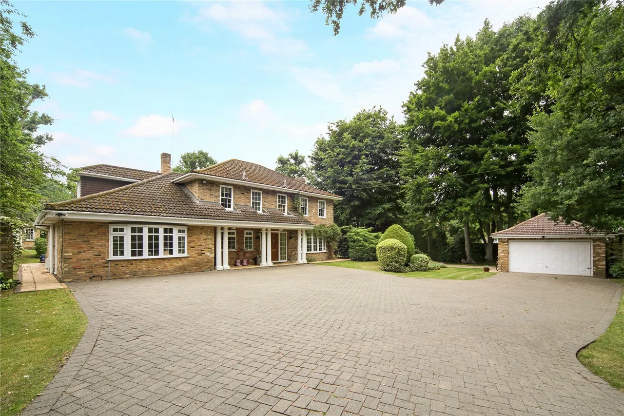 Old Avenue, West Byfleet, KT14, photo 9