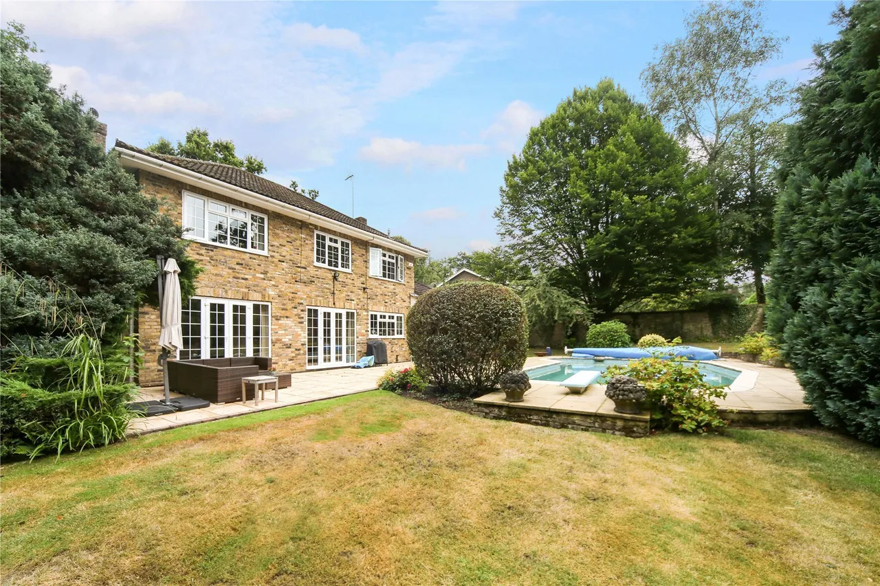 Old Avenue, West Byfleet, KT14, photo 8