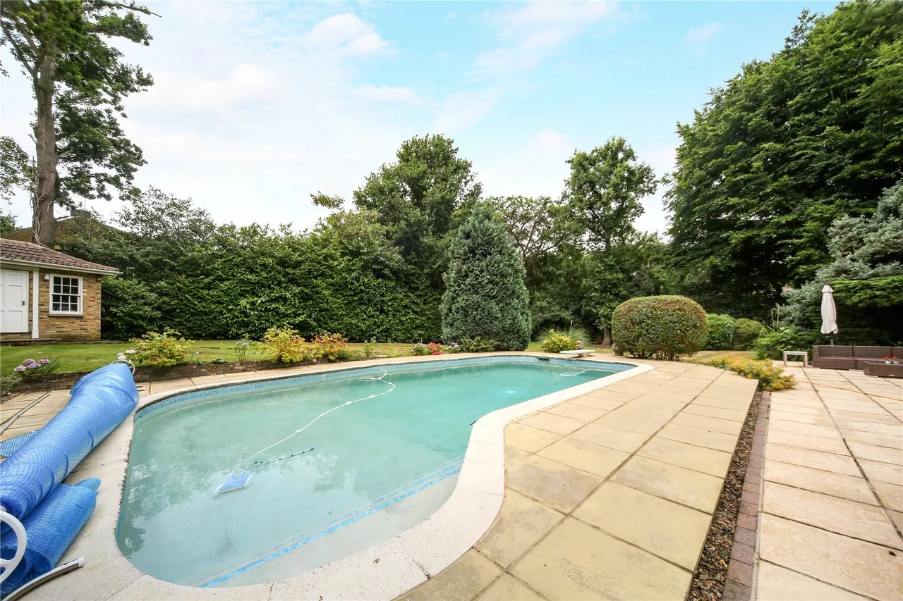 Old Avenue, West Byfleet, KT14, photo 10