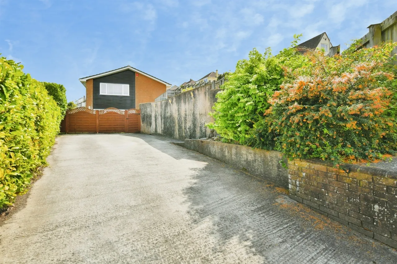 St. Georges Road, Saltash, photo 9