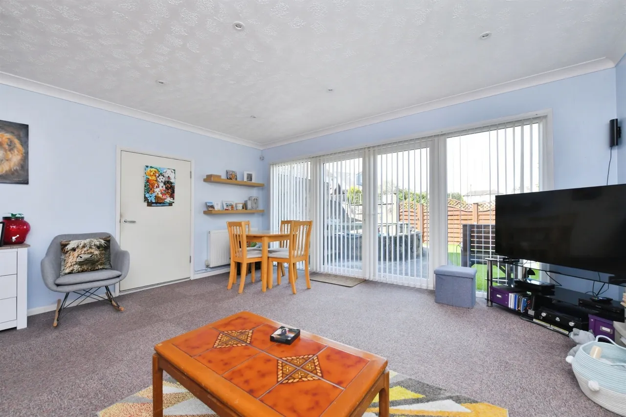 St. Georges Road, Saltash, photo 12